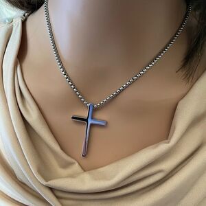 NEW Silver Cross Necklace